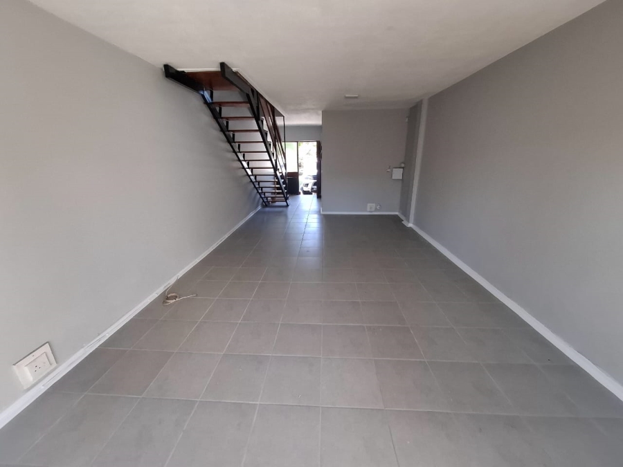 2 Bedroom Property for Sale in Cambridge West Eastern Cape